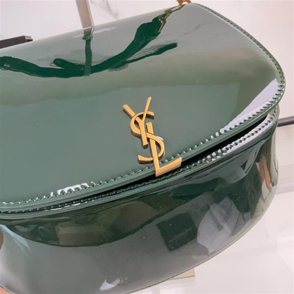 2026224192626432 800